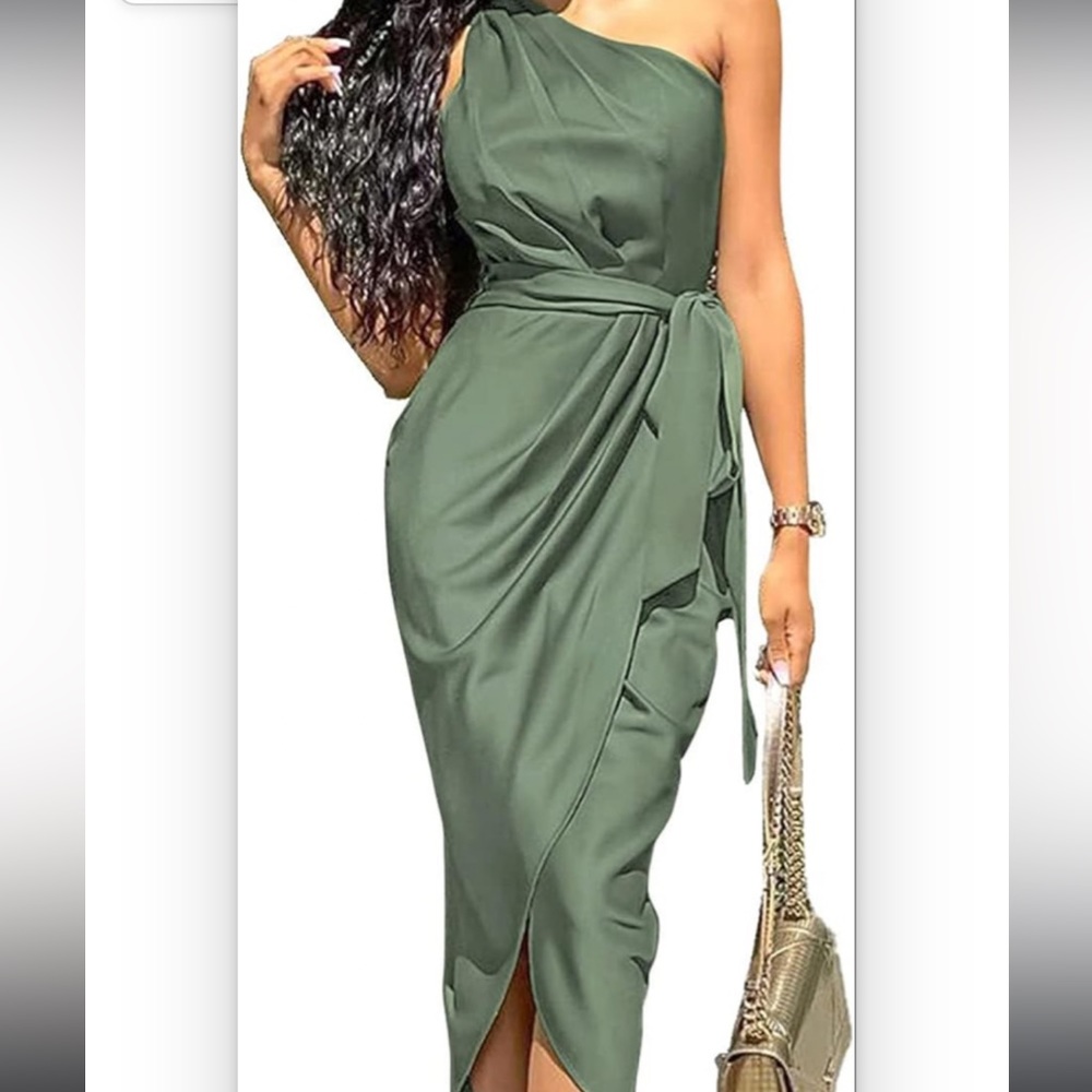 Silky one sleeve dress